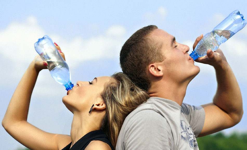 7 Manfaat Air Putih Untuk kesehatan tubuh